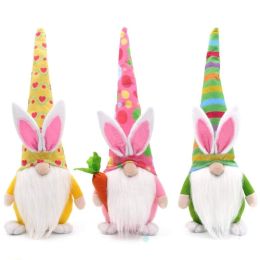 easter-faceless-dwarf-holding-carrot-doll