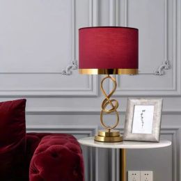 simple-wedding-bedroom-bedside-lamp