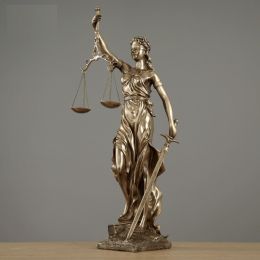 statue-of-the-goddess-of-justice