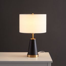 modern-minimalist-bedroom-bedside-lamp