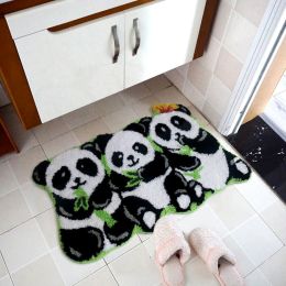 handmade-3-panda-pattern-bedroom-floor-mats